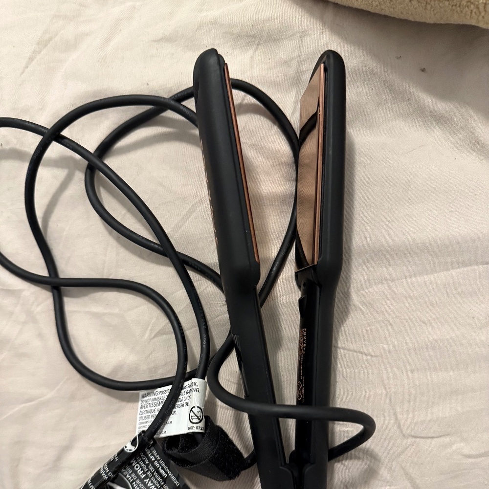 Foxybae Straightener